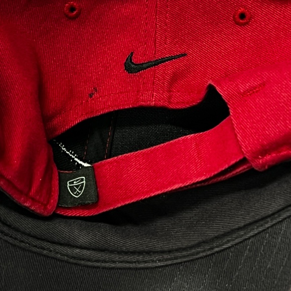 Nike Golf Hat Red Adjustable‎ Center Swoosh - Picture 12 of 12